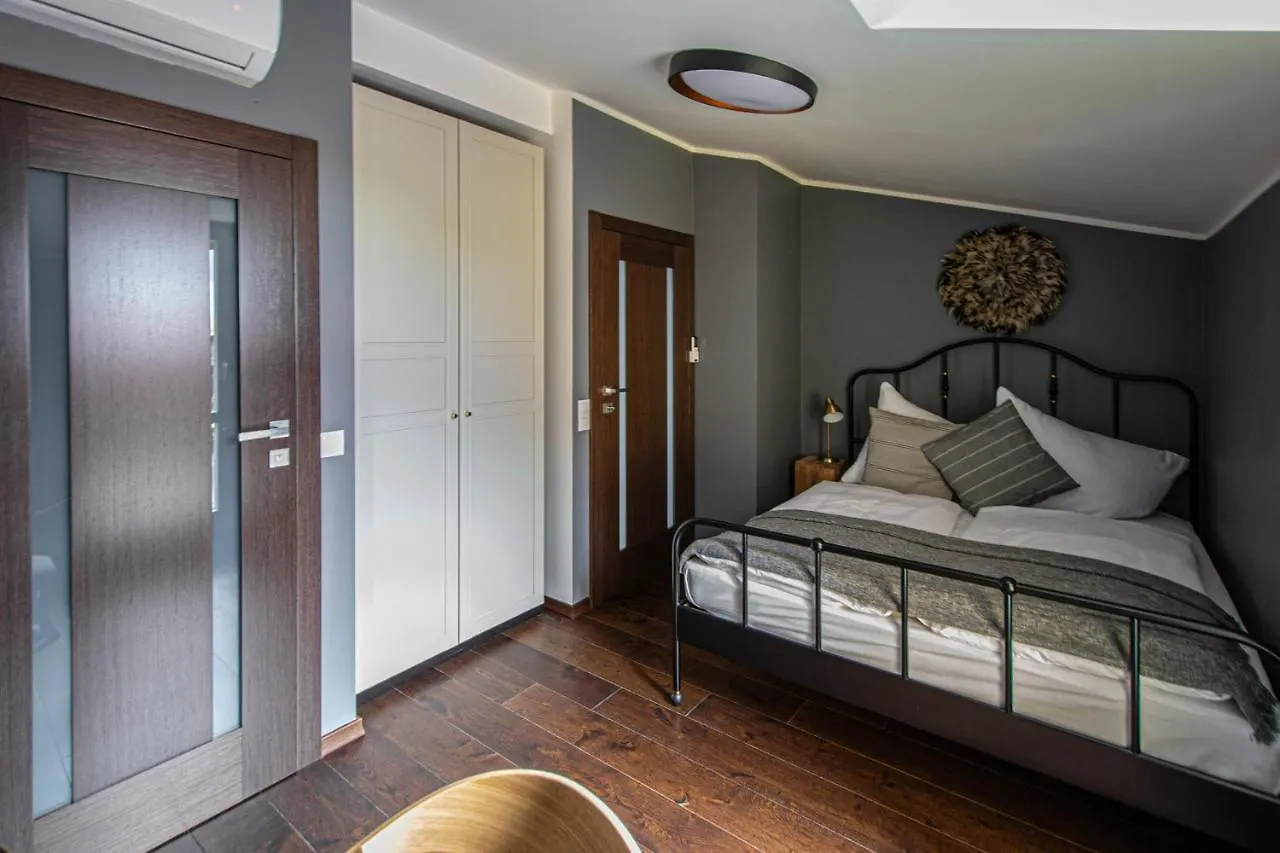 Quite Loft With Balcony And 3 Air Conditioners Prag